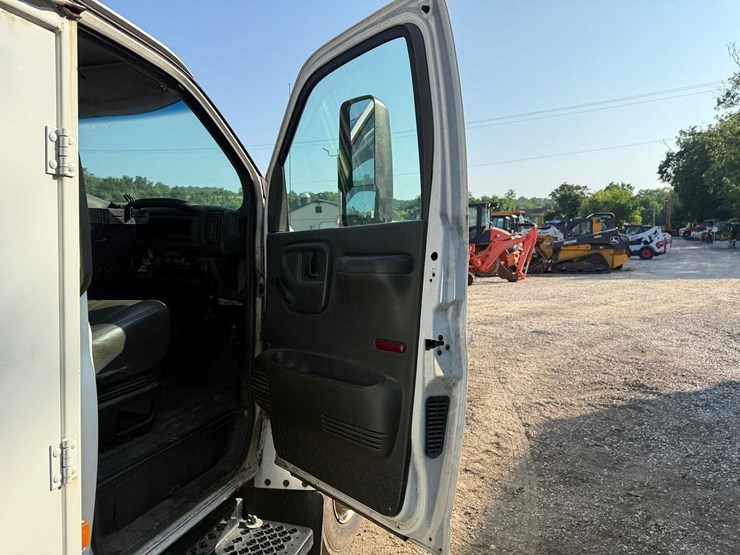 2003-gmc-topkick-image-11