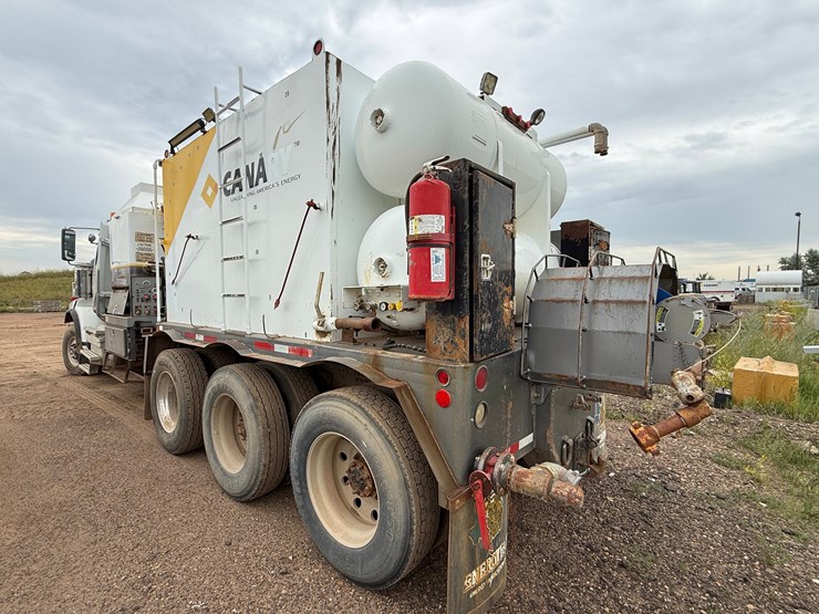 2014-western-star-4900-image-9