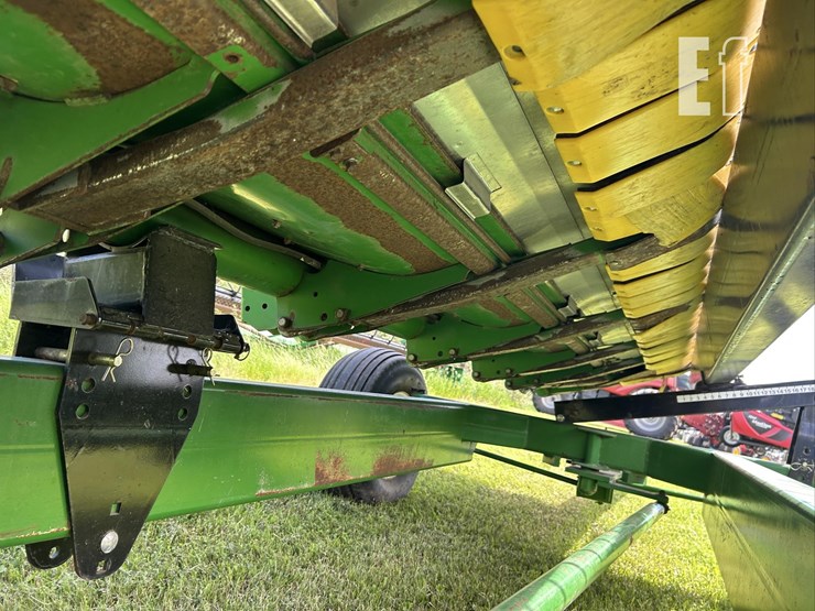 2009-john-deere-635f-image-16