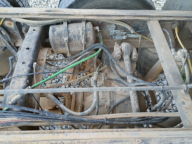 1994-ford-ltla9000-image-101