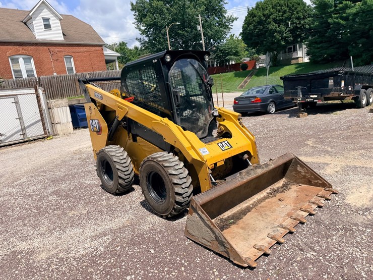 2014-caterpillar-272d-image-22