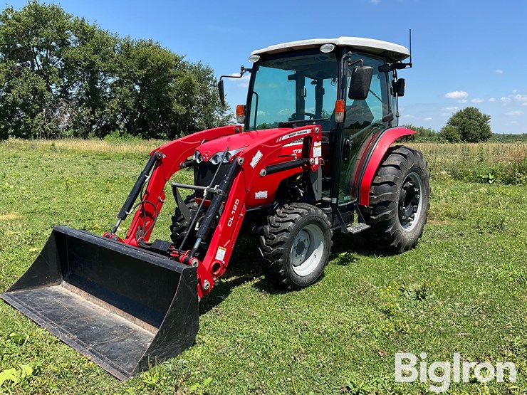 2016-massey-ferguson-1736-image-1