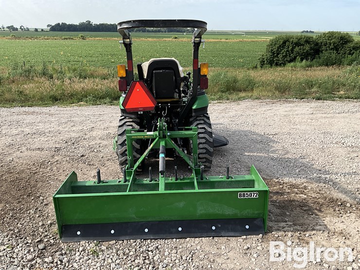 2023-john-deere-2025r-image-6