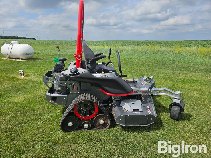 2022-altoz-trx766-zero-turn-all-terrain-commercial-mower-w/tracks-image-4
