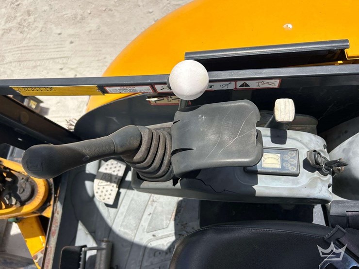 2005-jcb-8032-zts-image-19