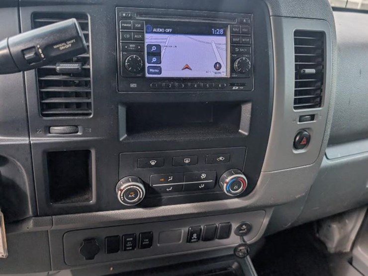 2013-nissan-nv3500-image-7