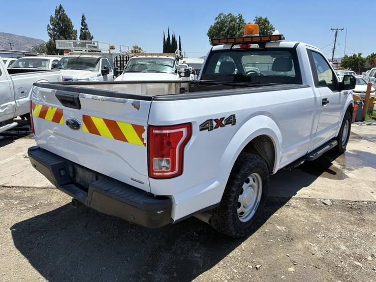 2016-ford-f150-xl-image-3