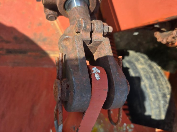 hesston-1110-image-20