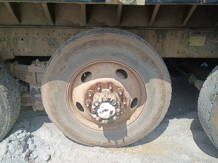 2008-sterling-l9500-image-113