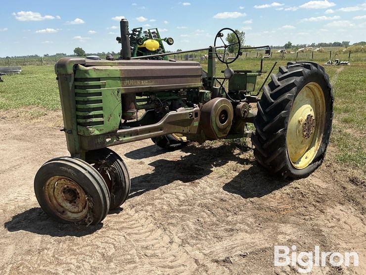 1949-john-deere-b-image-1