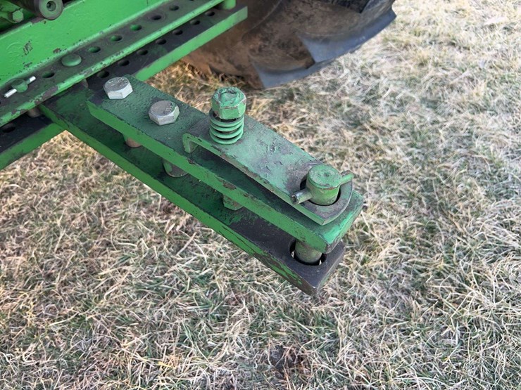 john-deere-r-image-40