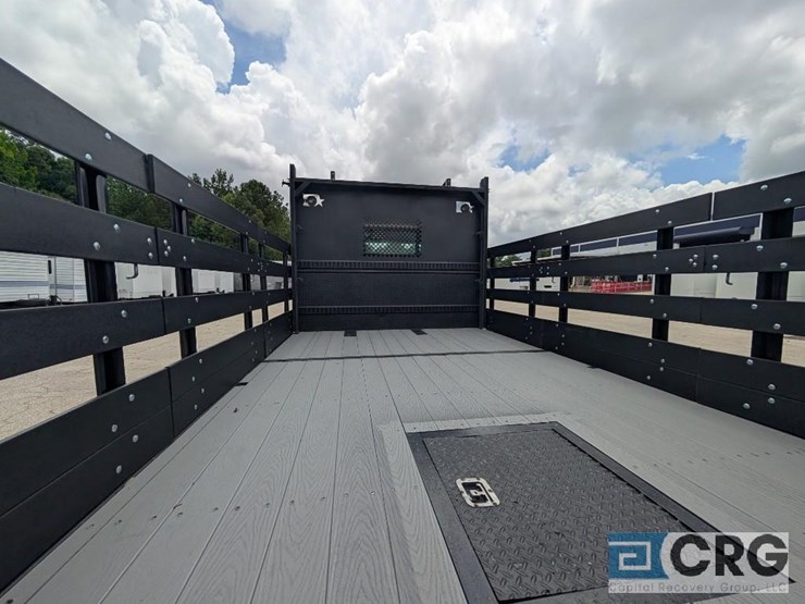 2012-freightliner-m2-stakebed-truck-image-11