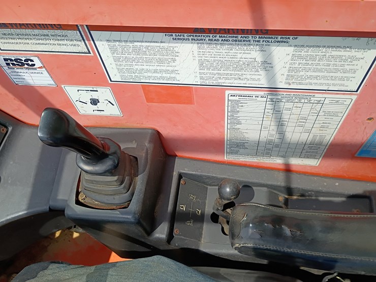 2004-jlg-g6-42a-image-35