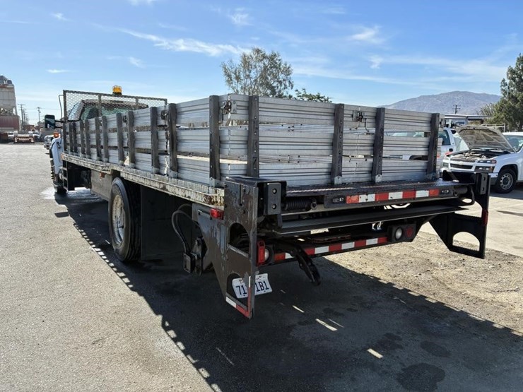 2011-ford-f650xl-image-4