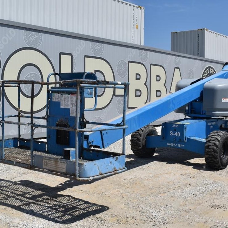 2007 GENIE S40