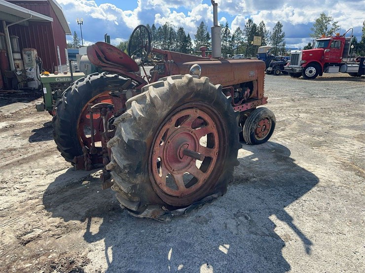 farmall-300-gas-image-3