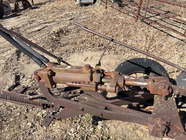 john-deere-pull-type-no.-44-two-bottom-plow-image-11