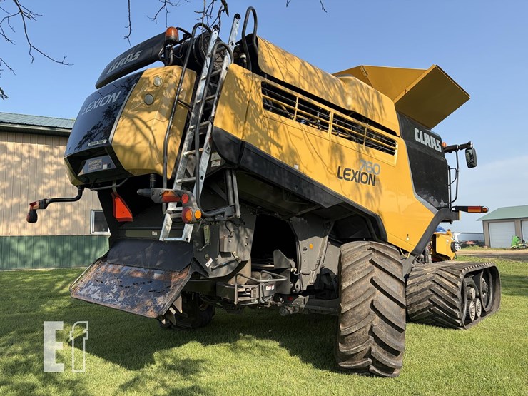 2013-claas-lexion-760-image-5