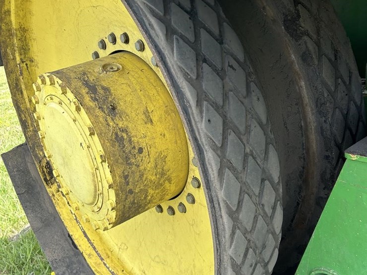 2000-john-deere-9400t-image-28