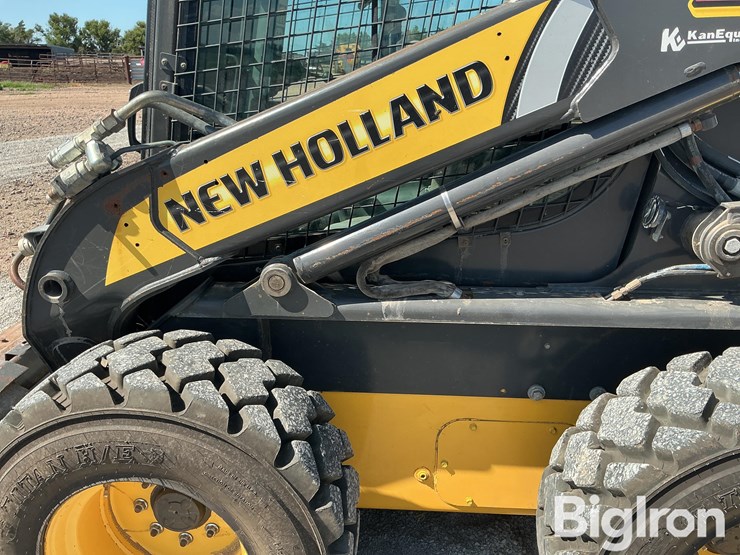 2012-new-holland-l230-image-13