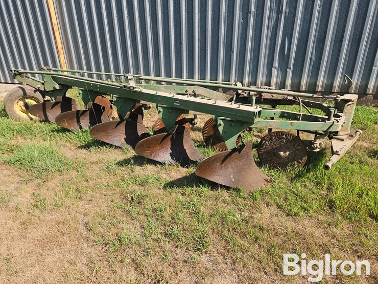 john-deere-5-image-1