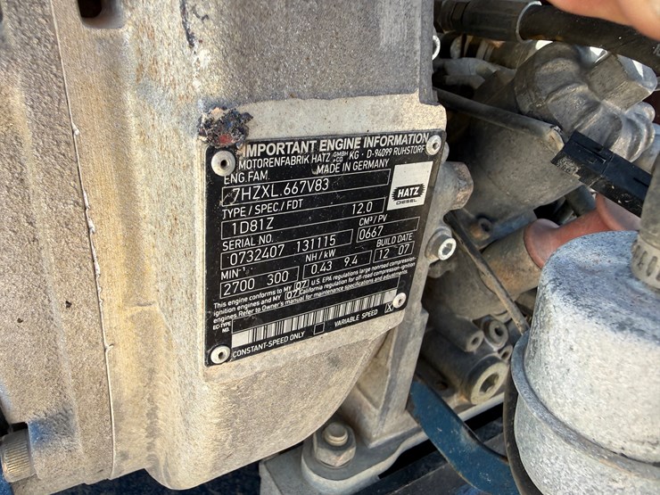 caterpillar-550-image-10