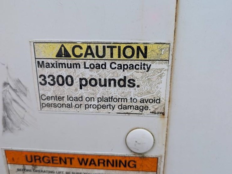 2010-ford-f650-image-16
