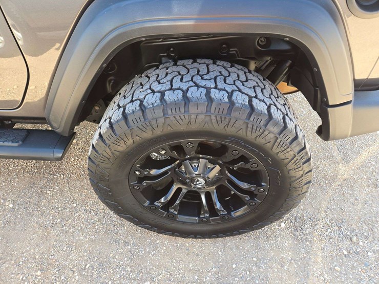 2021-jeep-wrangler-sport-image-6