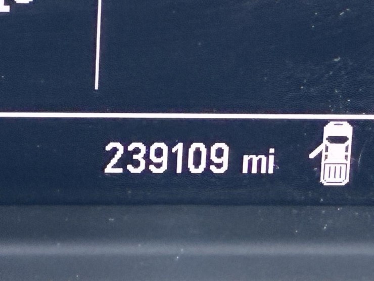 2019-chevrolet-silverado-1500-image-15