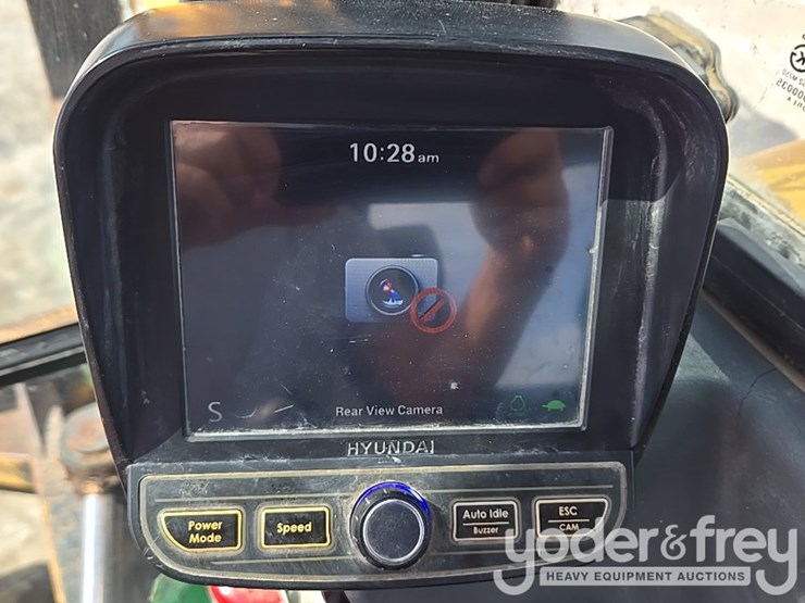 2015-hyundai-80cr-9a-image-59
