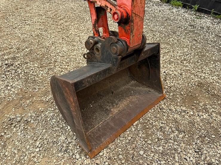 2016-kubota-u35-4-image-8