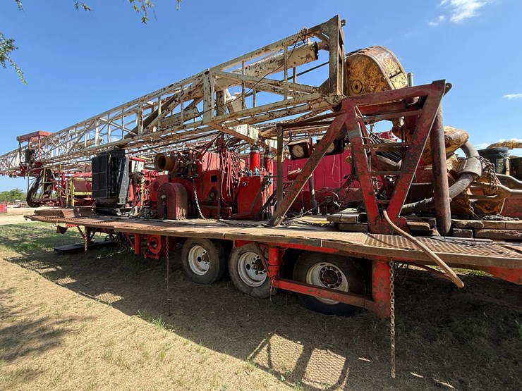 1981-wichtex-dd-75’-x-280k-lbs-300-hp-5,000’-trailer-mtd-drilling-rig-image-8