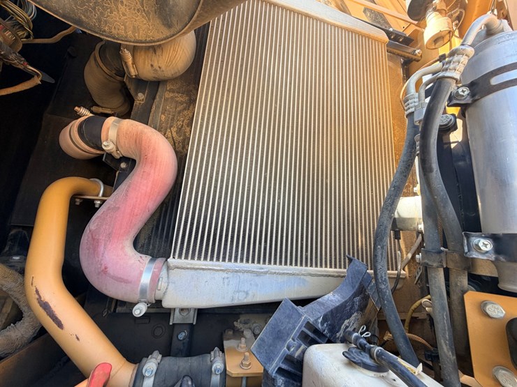 2010-caterpillar-328d-image-33