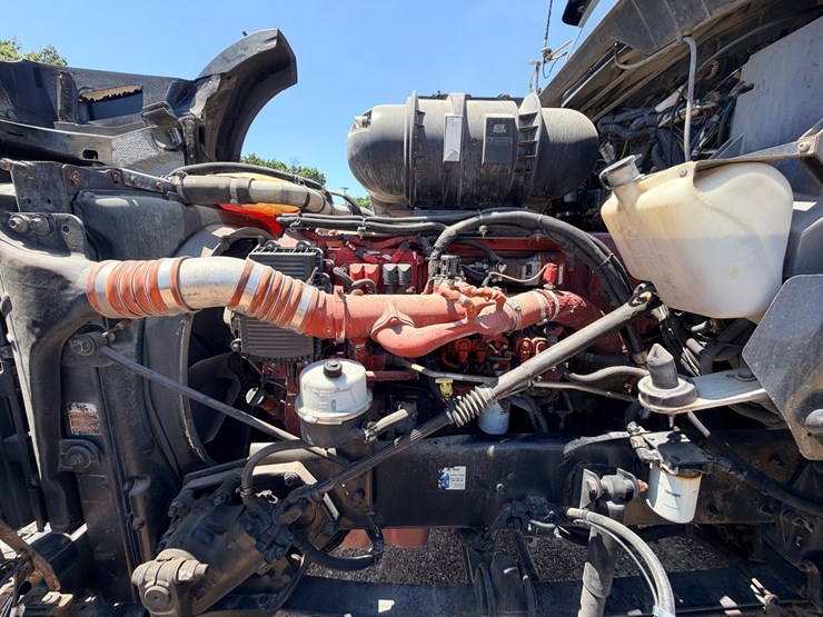2010-kenworth-t800-image-36
