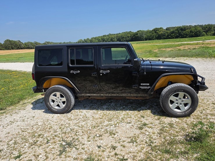 2015-jeep-wrangler-image-19