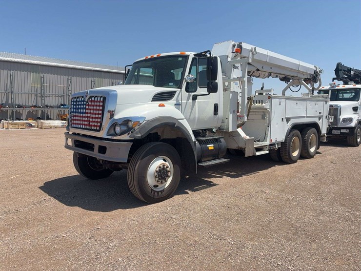 2008-international-workstar-7400-image-1