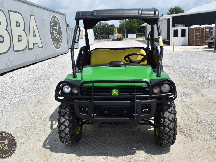 john-deere-gator-image-8