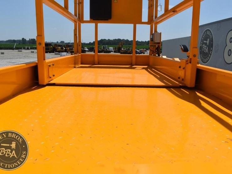 2023-jcb-s4550e-image-12