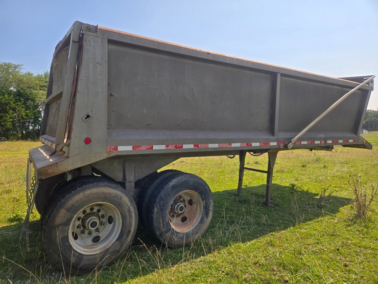 2005-hilbilt-end-dump-image-15