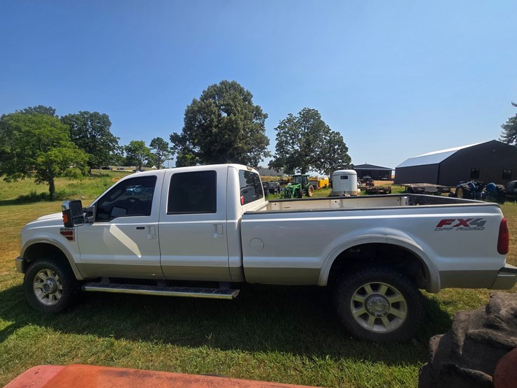 2010-ford-f350-image-9