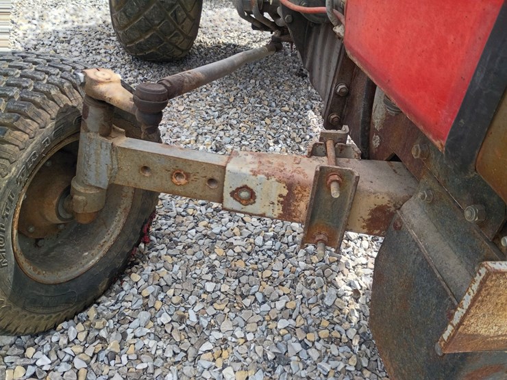 1978-massey-ferguson-210-image-38