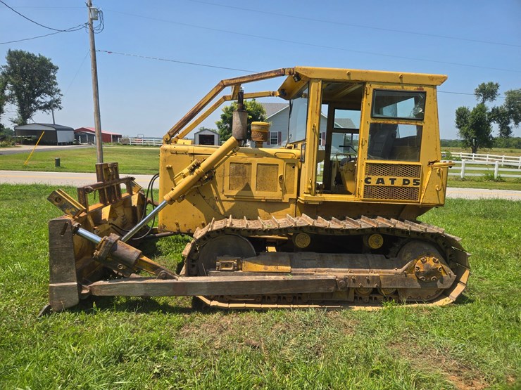 caterpillar-d5-image-5