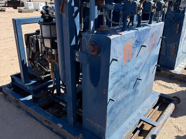 caterpillar-550-image-5