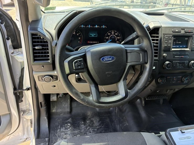 2017-ford-f150-image-18
