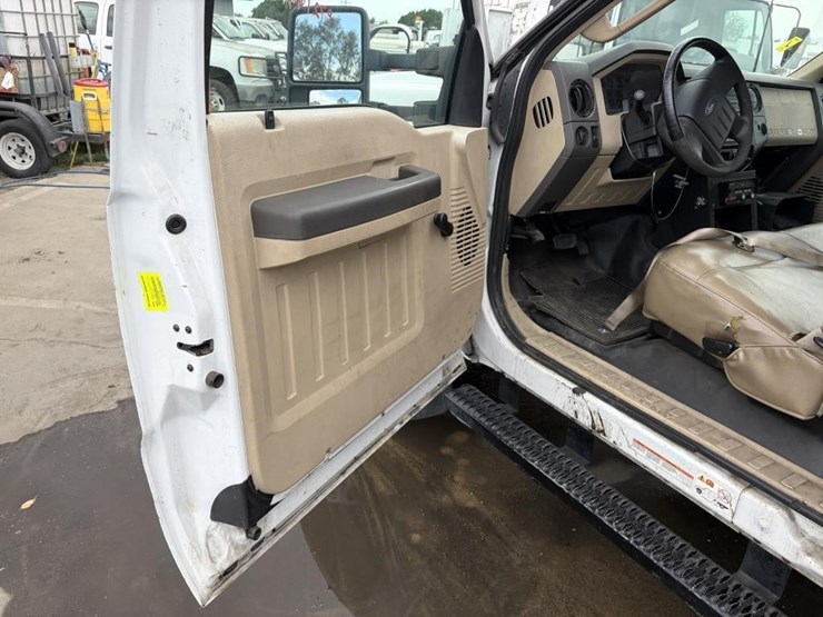 2010-ford-f450-image-16