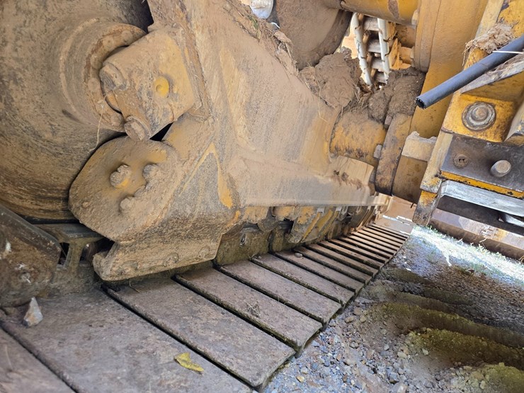 2019-caterpillar-d6-image-72