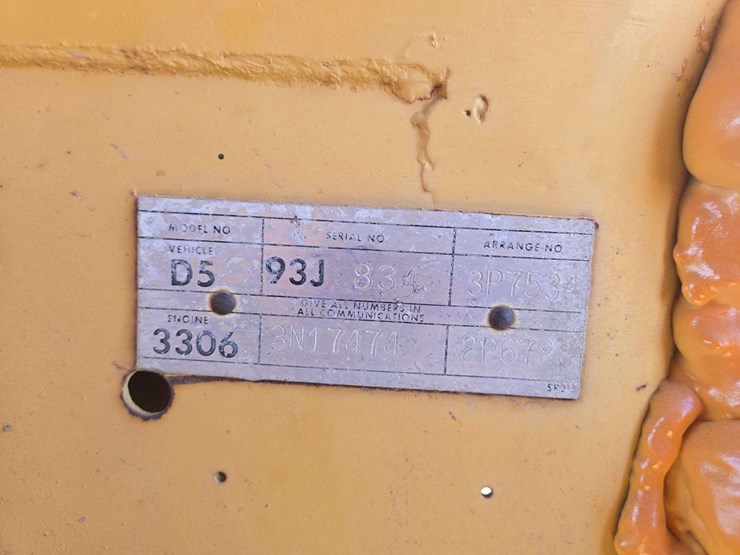 caterpillar-dozer-crawler-tractor-image-15