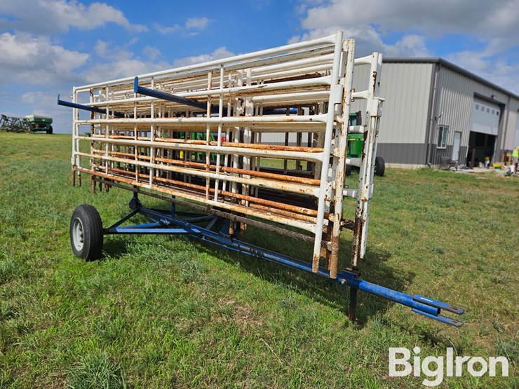 wedekind-corral-panels-w/trailer-image-3