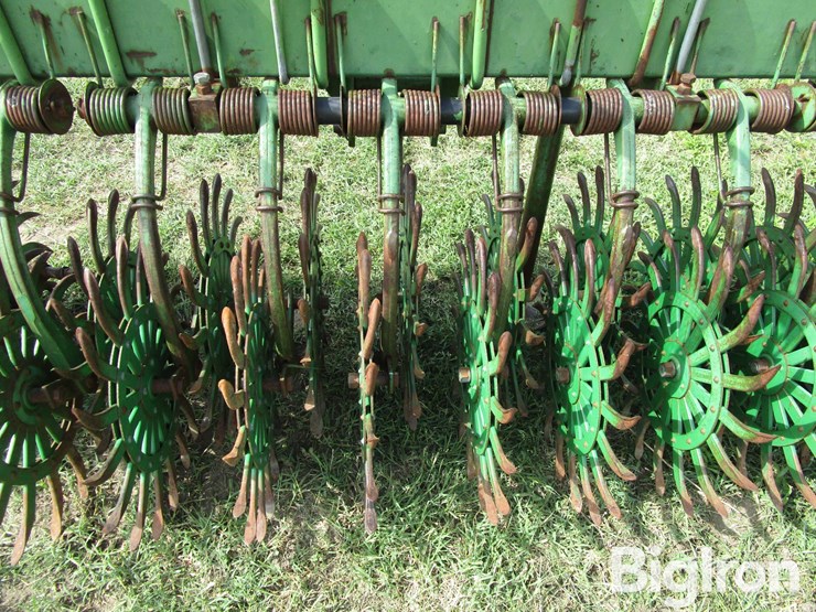 john-deere-400-image-15