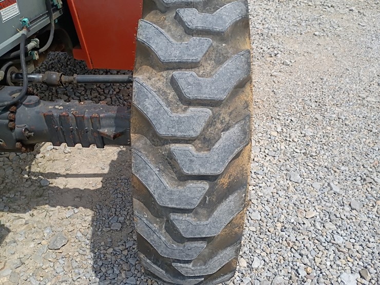 2004-jlg-g6-42a-image-60